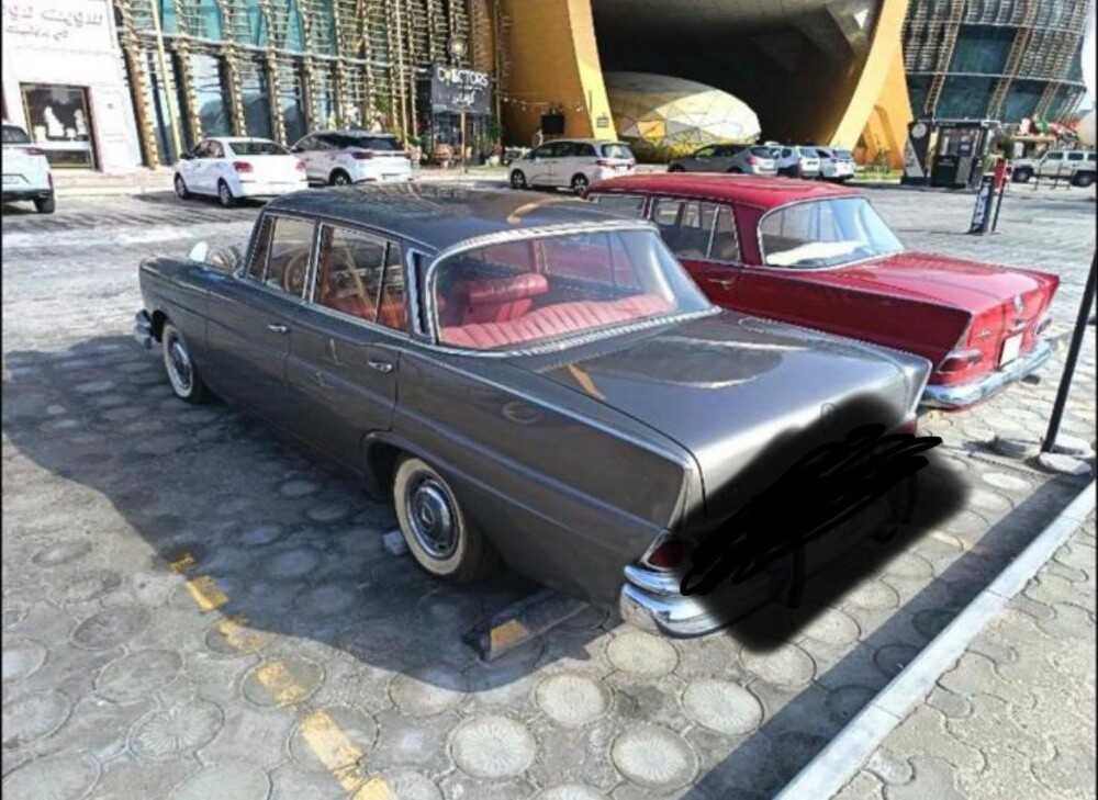 classic Mercedes - 1