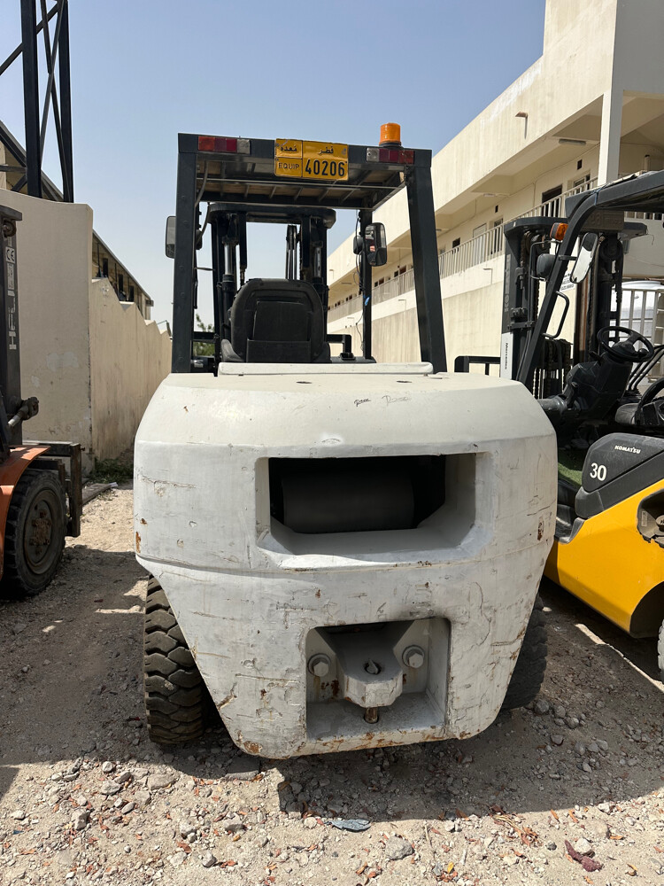 5 ton forklift - 1