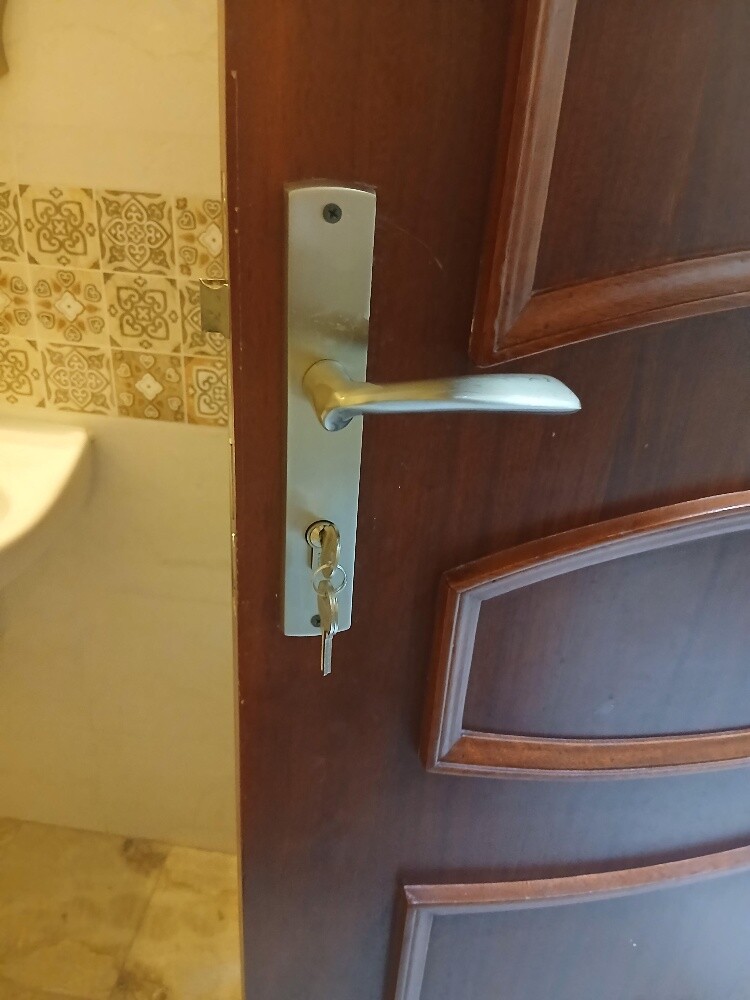 تركيب وصيانة الأبواب الأقفال وفتح - 1