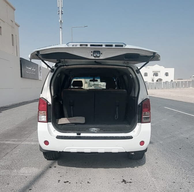 Nissan Pathfinder SE 4*4  - 9