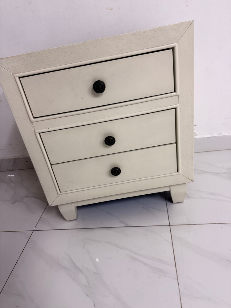 سرير +مرتبه +2 كمدين+تسريحه - 2