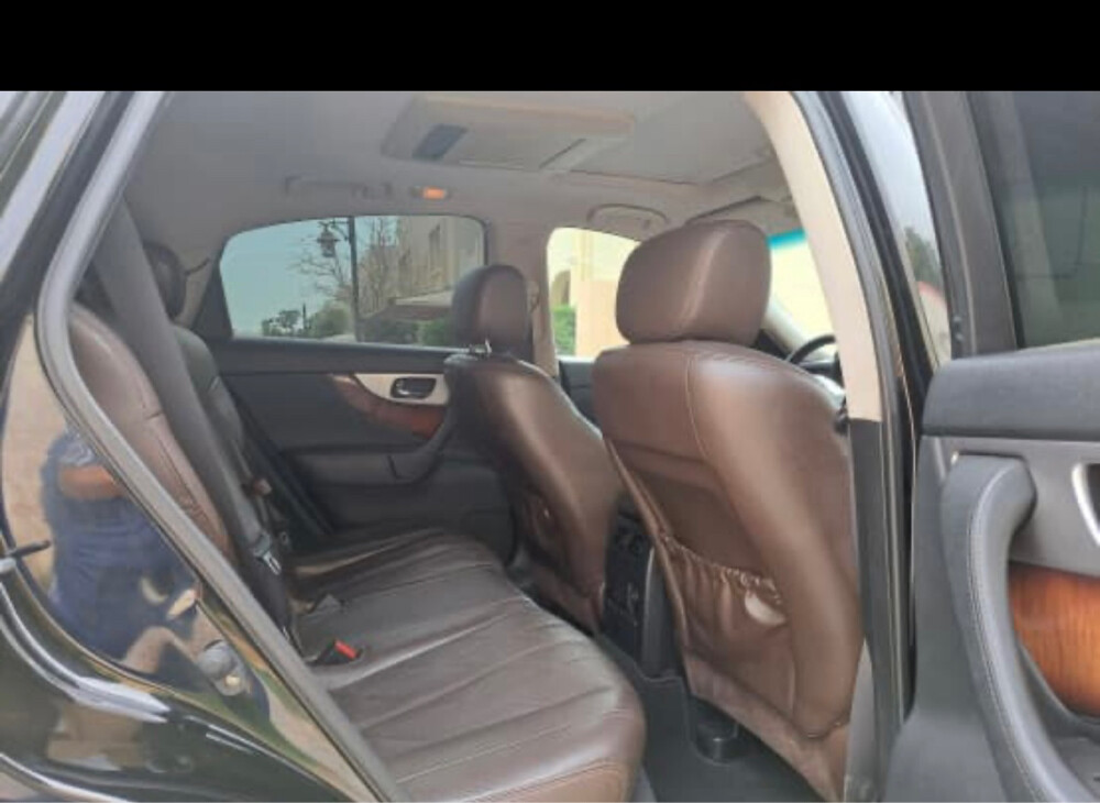 Infinity QX70 full option 4x4 - 8