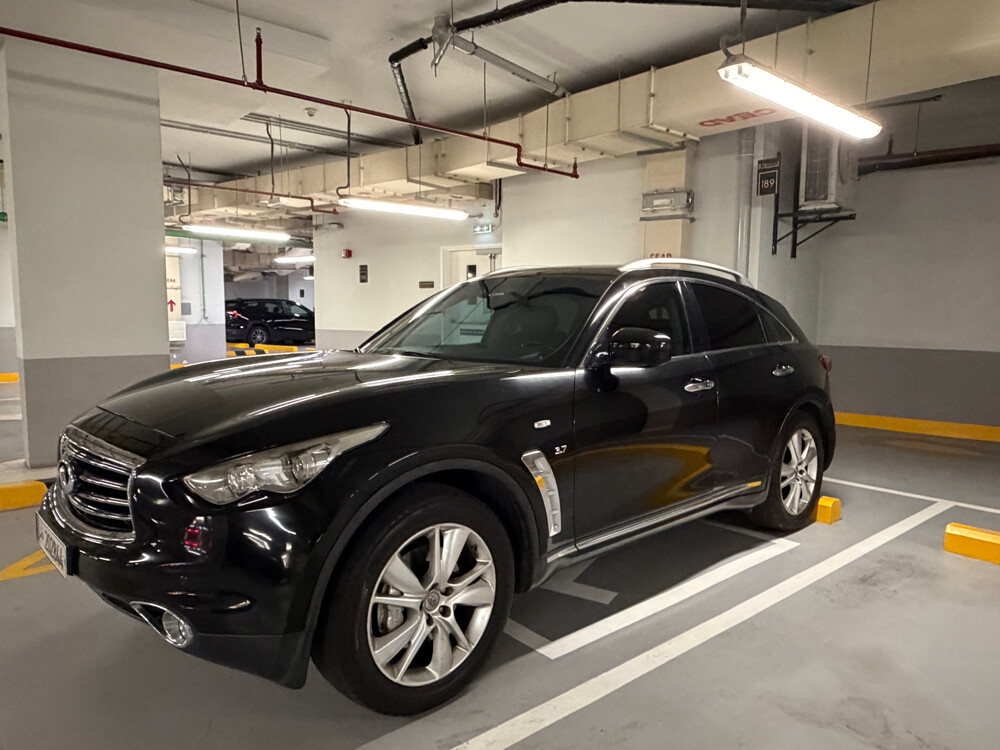 Infinity QX70 full option 4x4 - 1