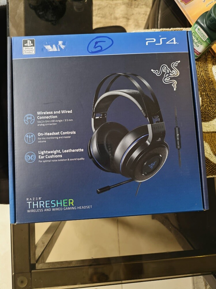 RAZER
THRESHER
WIRELESS AND WIRED - 1