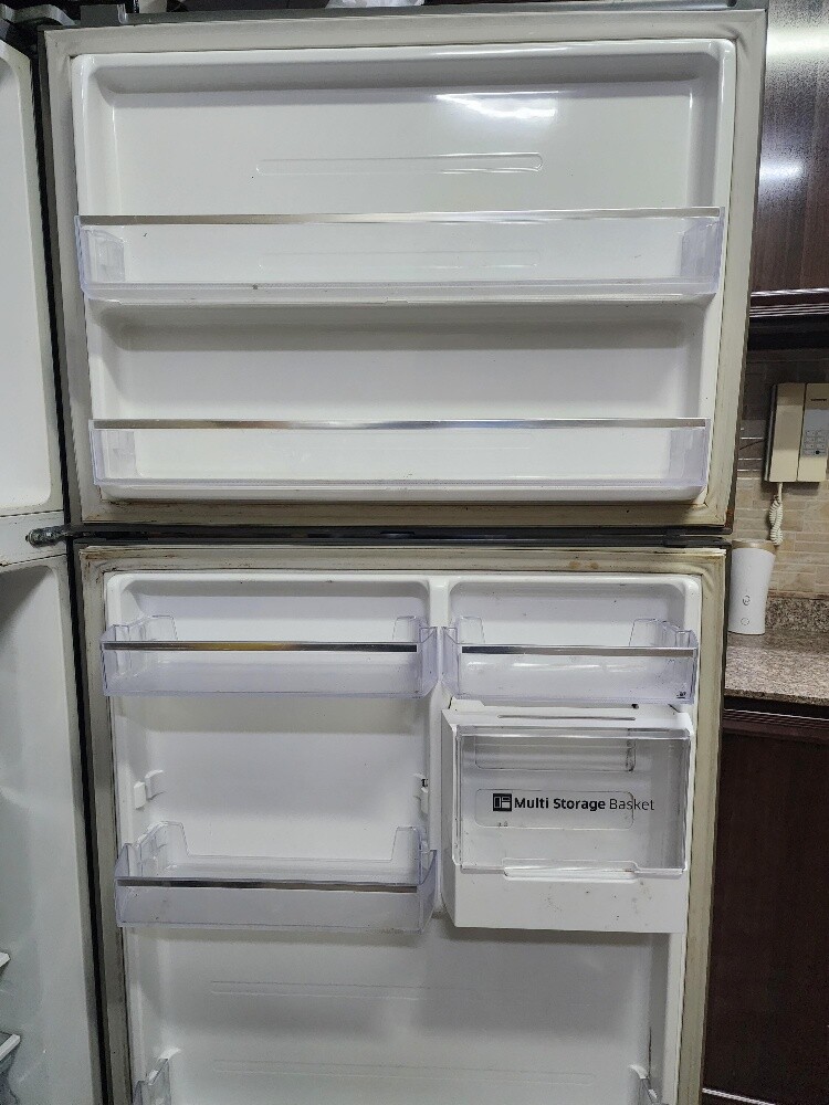 Samsung refrigerator in good condit - 6