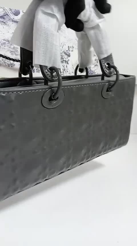 شنط ماركه ديور - 1