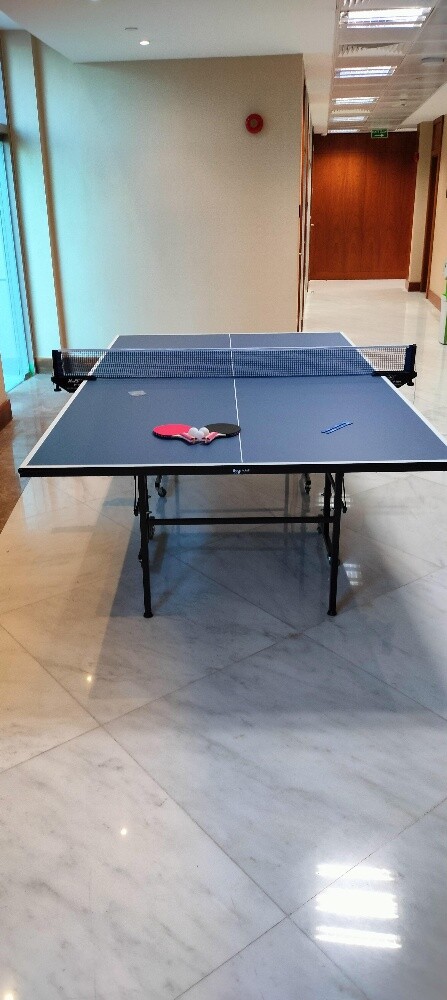 tennis table with racket and ball - 1