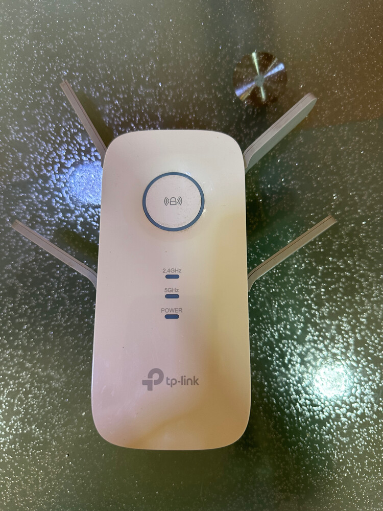 Wi-Fi Range Extender with router  - 1