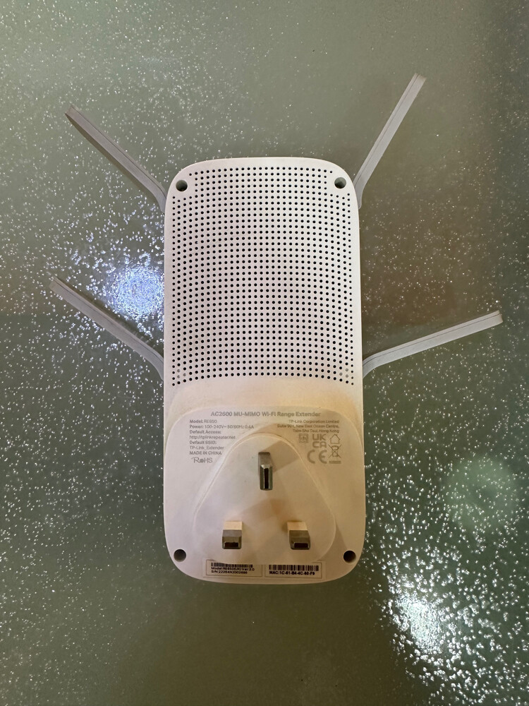 Wi-Fi Range Extender with router  - 3