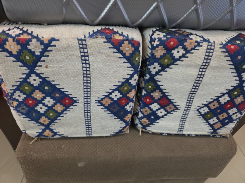 2 very clean and new - 6