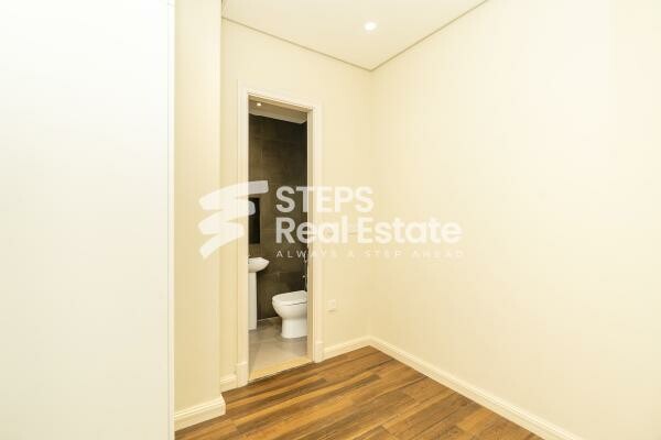 2 BR Sea View Apartment | The Pearl - 13