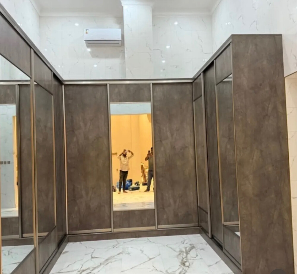 Carpenter & Aluminum Glass Work - 10
