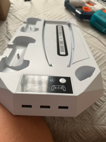 ps5 holder+ controller charge - 2