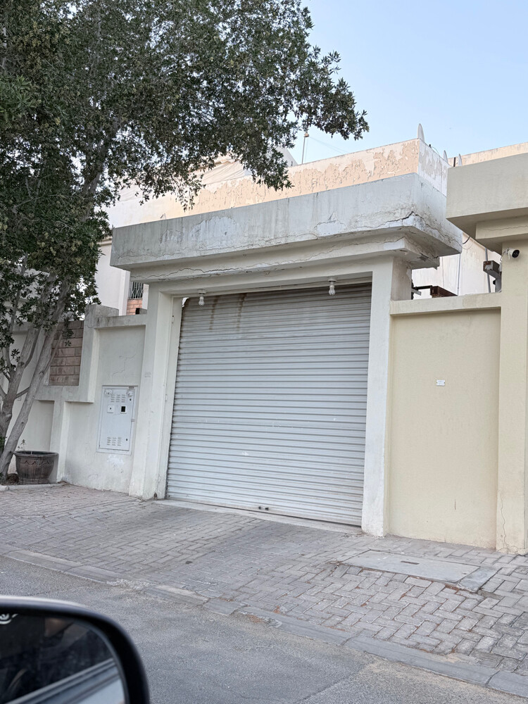 للبيع فيلا بالمطار شارعين زاويه - 3