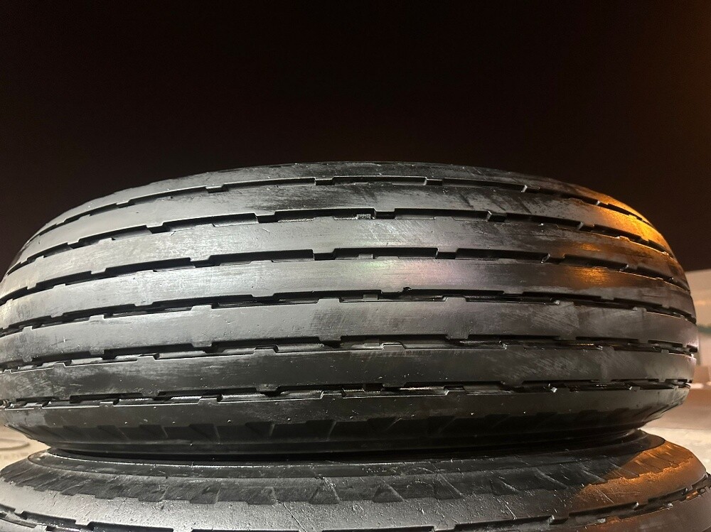 9.00-17 Maxxis Tyre - 6