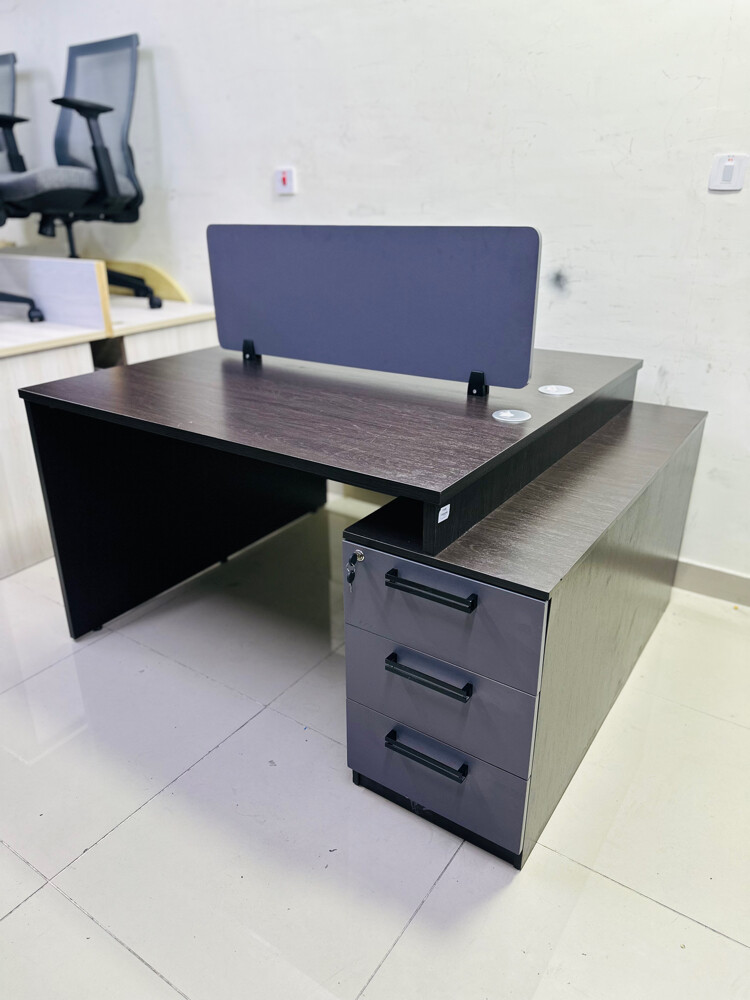 Used Office Furniture — 33087737 - 25