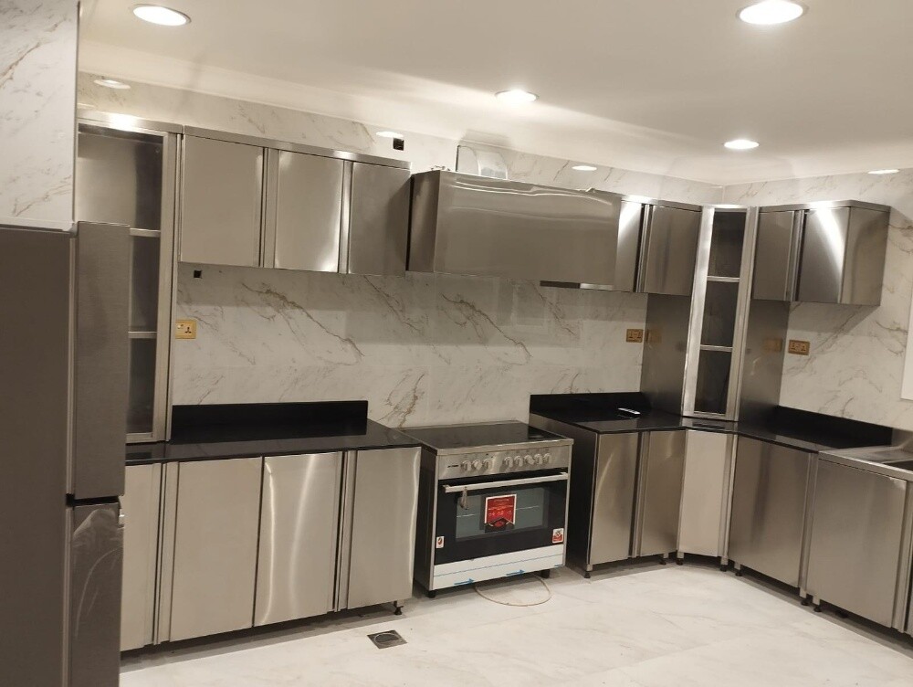 Custom fabrication SS Kitchen Equip - 13