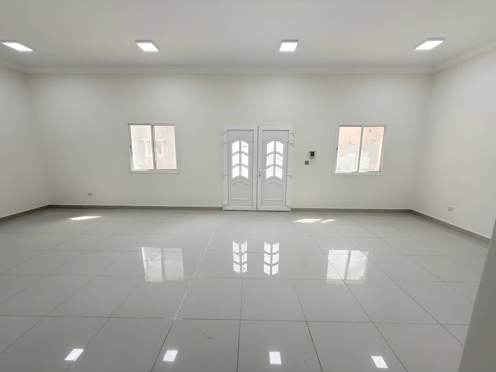 Villa in Umm Al Amad 6 bedroom - 13