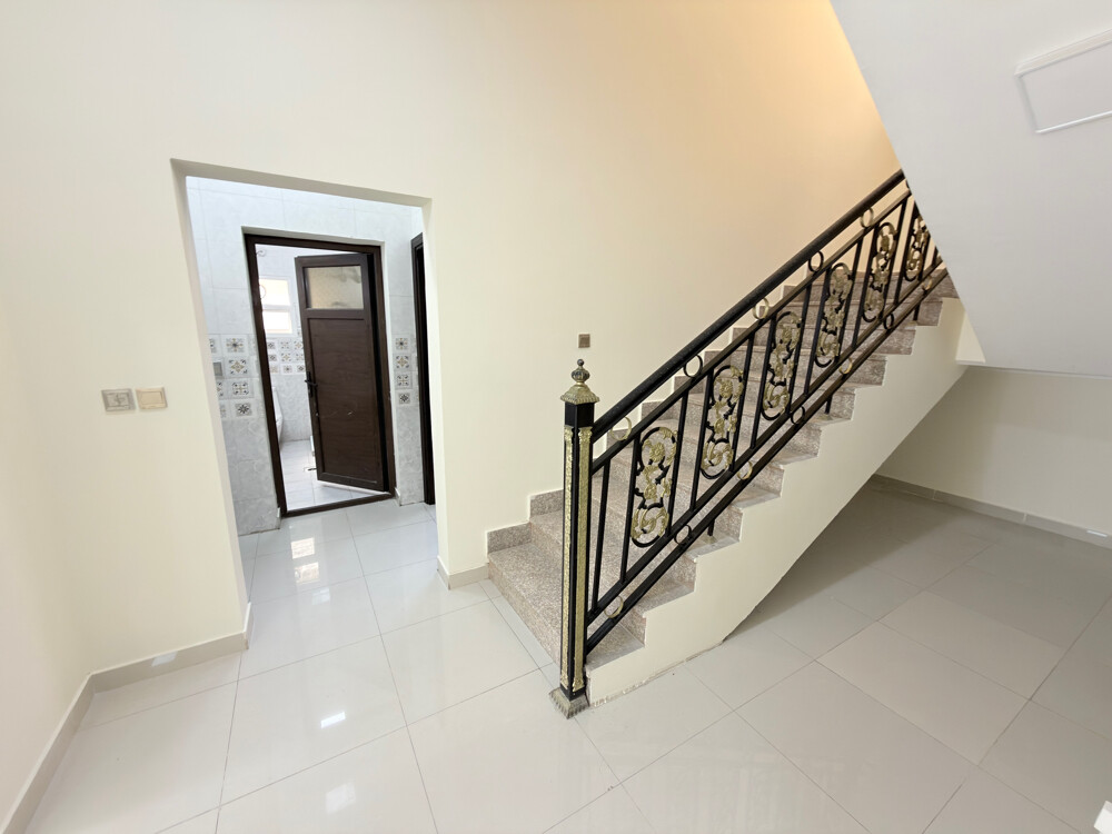 Villa in Umm Al Amad 6 bedroom - 10