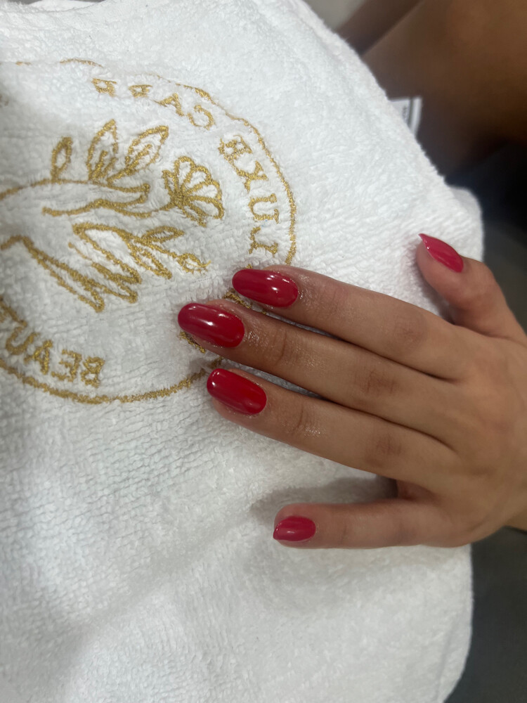 Nail technician  - 6
