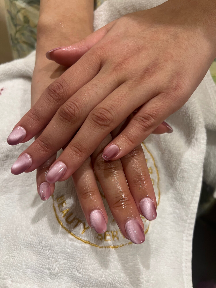 Nail technician  - 5