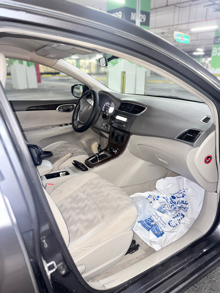 Nissan sentra - 4