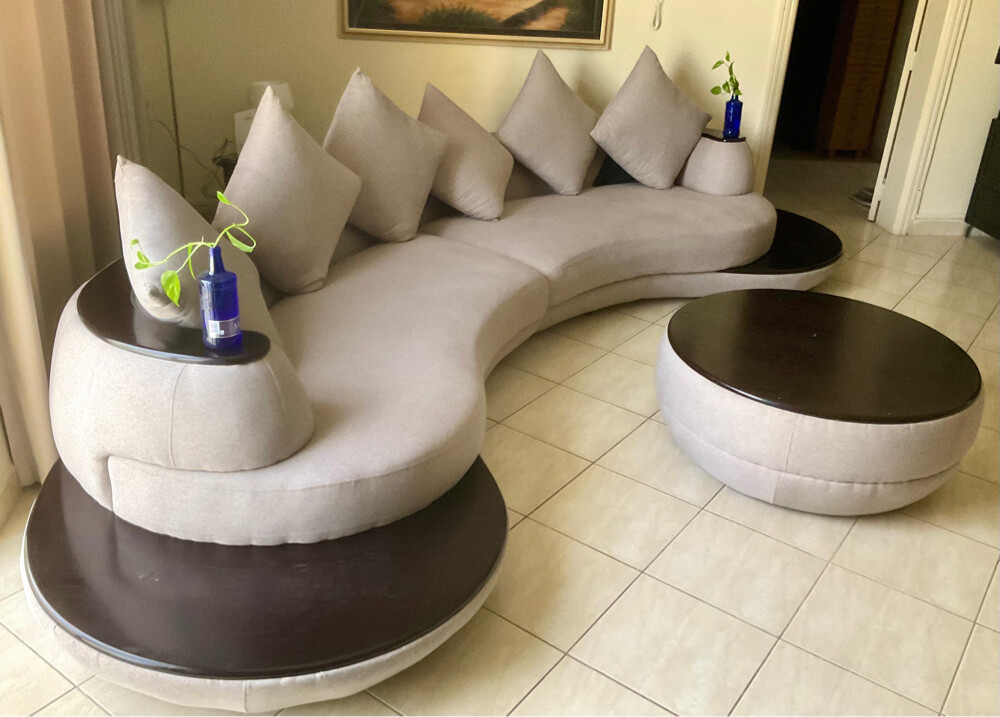 For Sale - Luxurious Sofa Set - 3