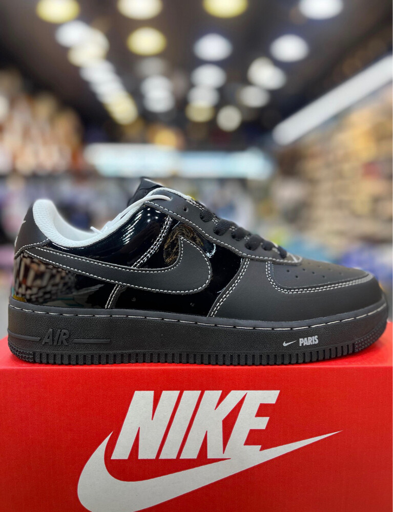 Nike  - 4