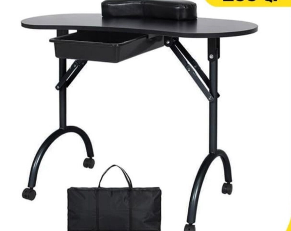 Salon items - 24