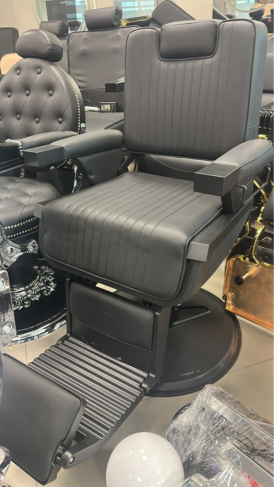 Salon items - 17