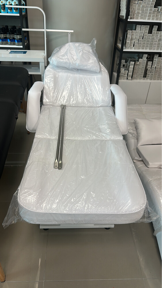 Salon items - 6