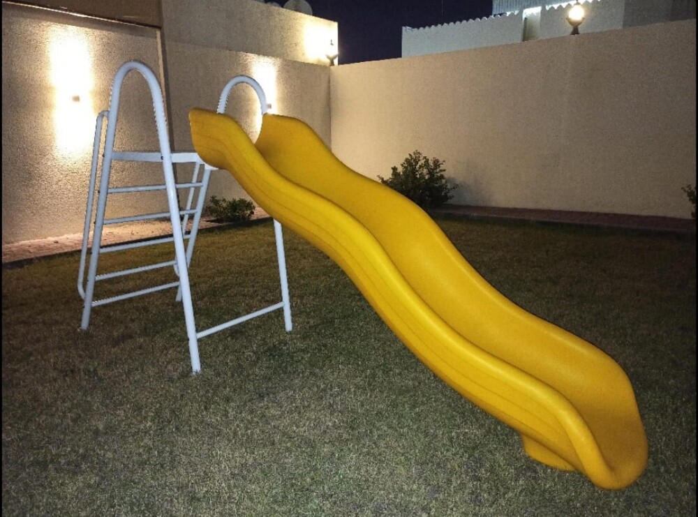 kids sliding - 8
