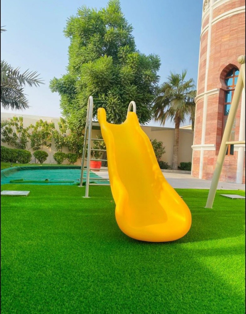 kids sliding - 5