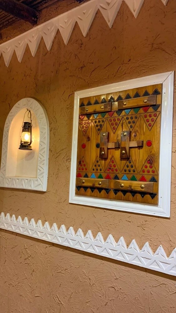 منحوتات وجداريات - 2