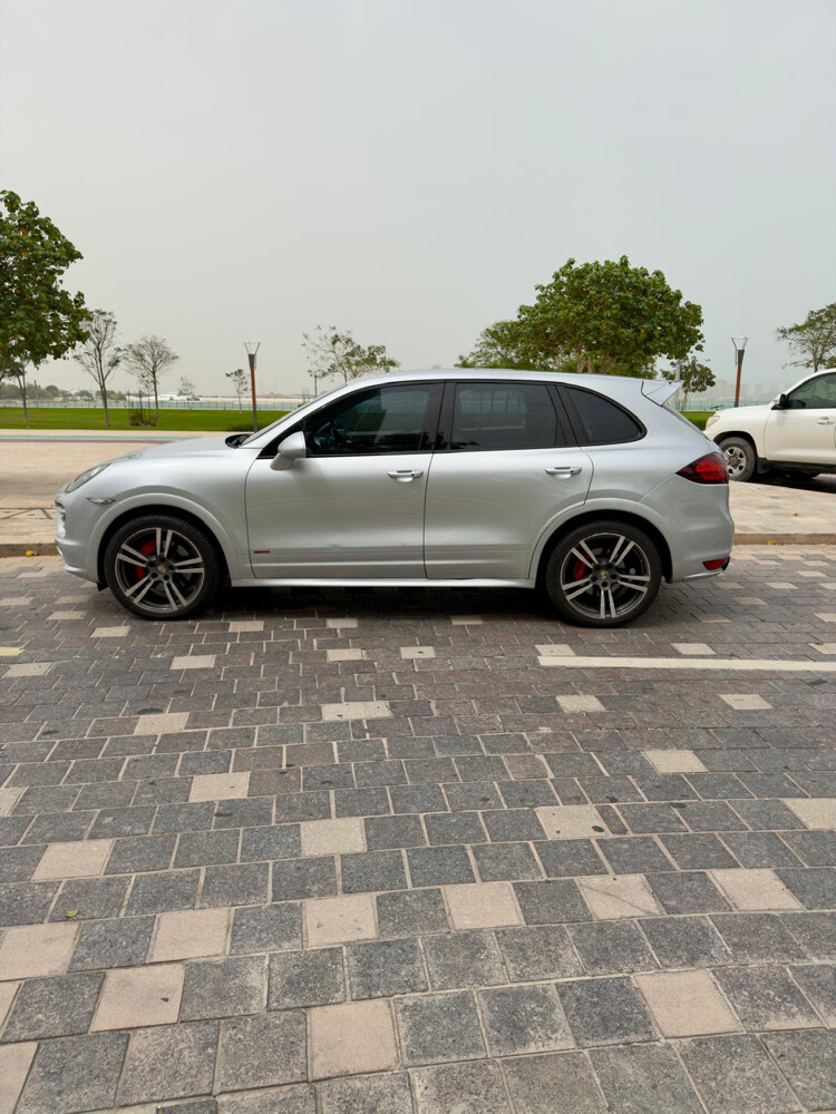 Porsche Cayenne GTS 2013 - 7