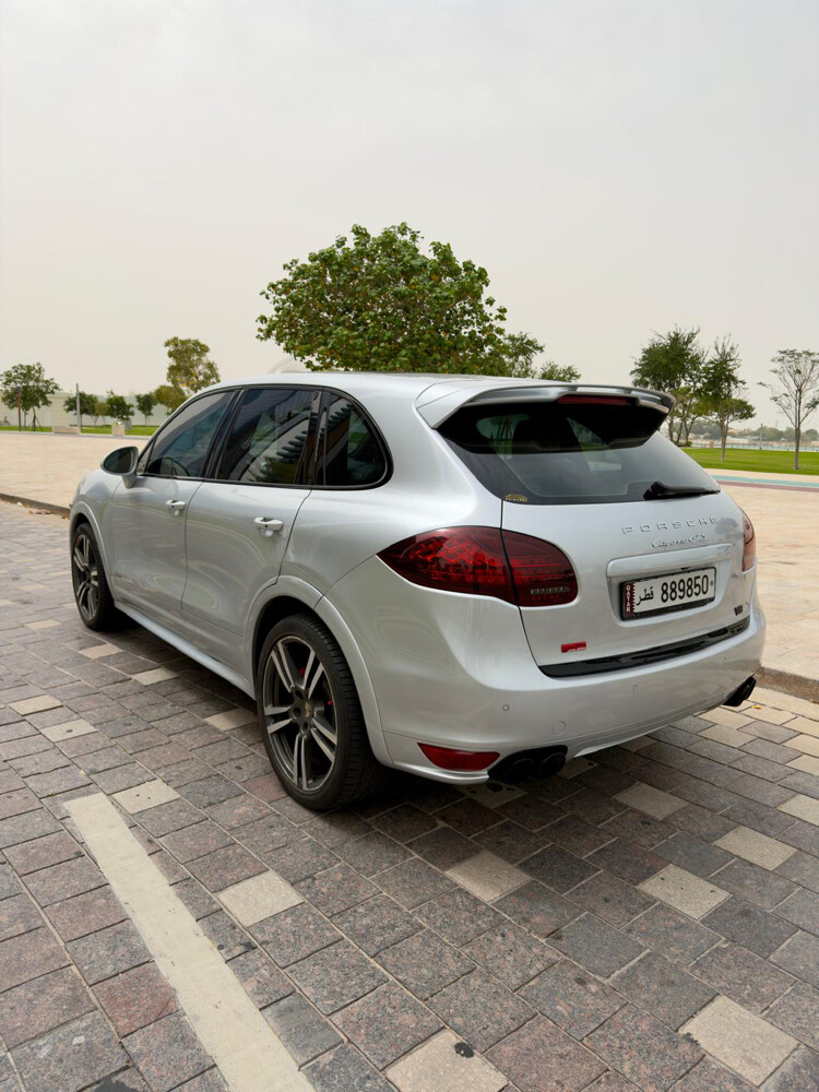 Porsche Cayenne GTS 2013 - 8