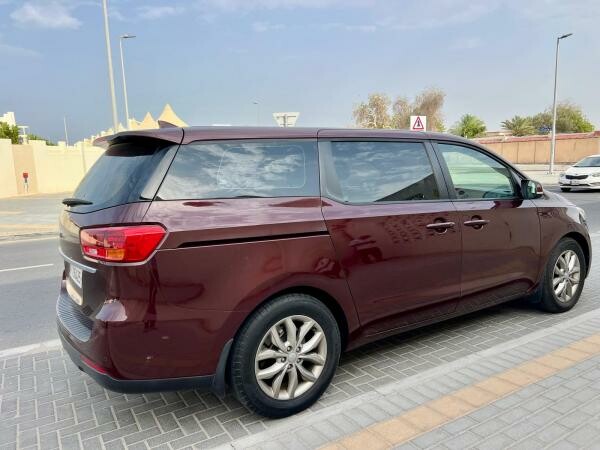 KIA Carnival 2019 Model (33043755) - 4