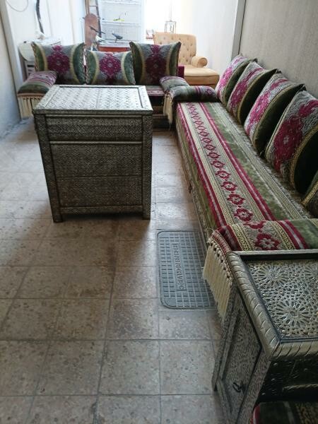 Beautiful majlis for sale - 8
