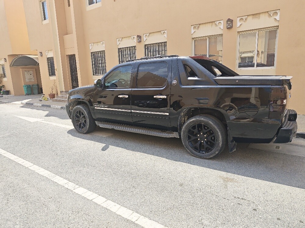 chevy Avalanche black diamond 2013 - 4