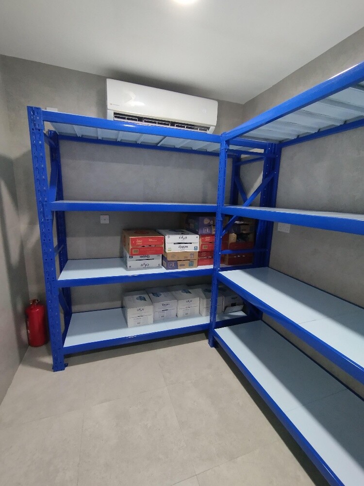 New iron shelves rack available - 2