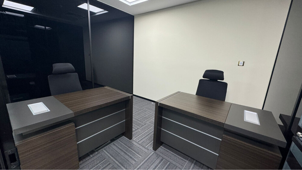 office in c ring - 8