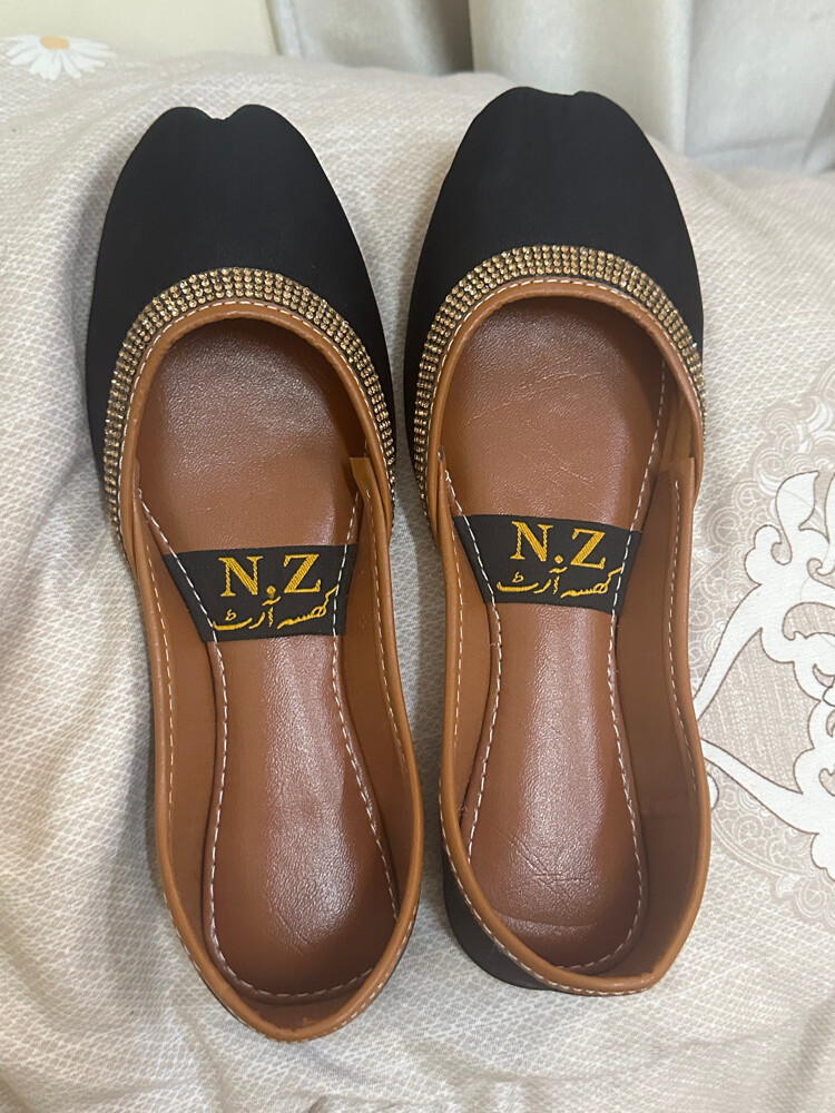 size 37 khussa sandals - 2