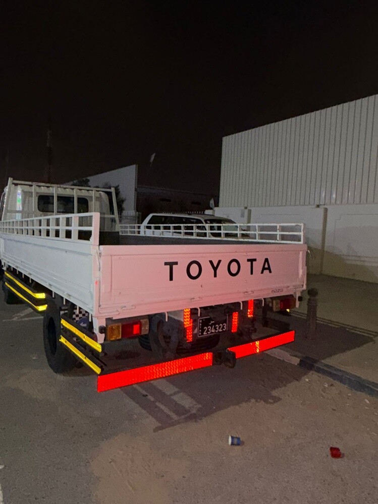 Toyota Dyna - 4