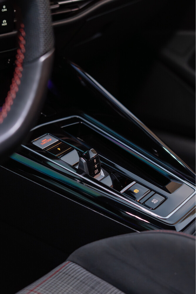 Volkswagen Golf GTI 2023 - 12