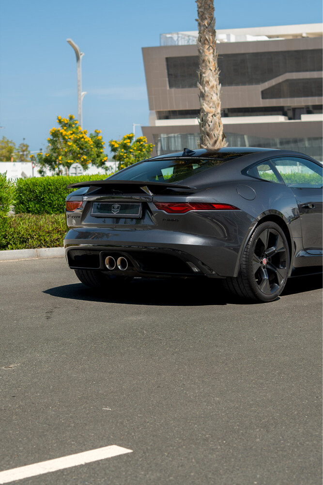 Jaguar F-Type 2021 - 11
