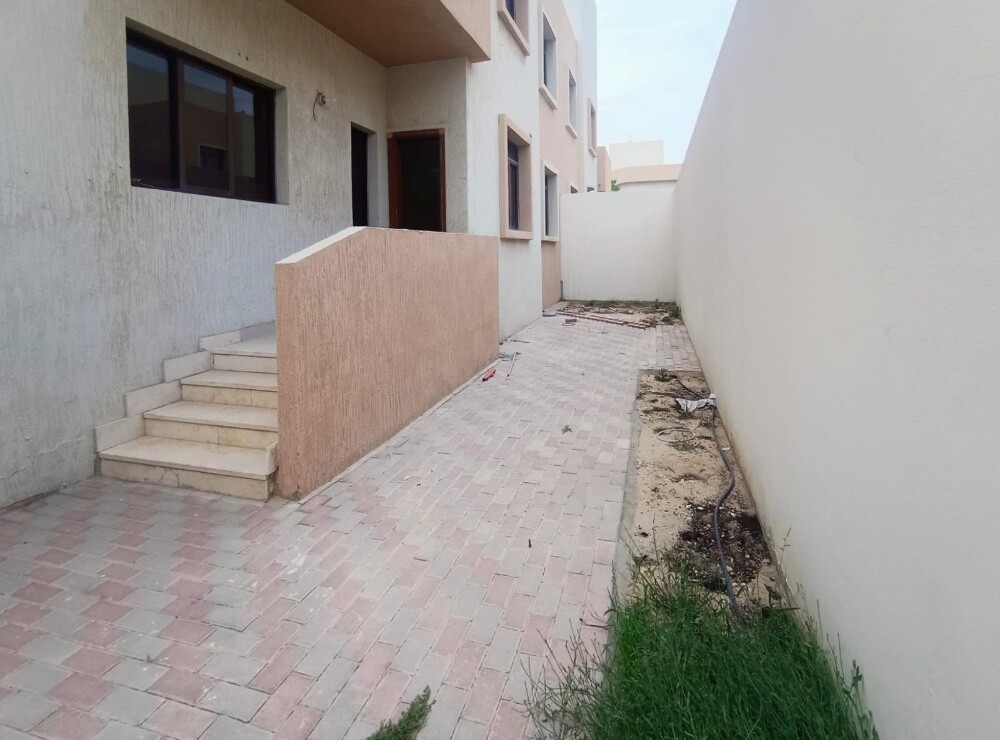 7 BR compound villa @ abu hamour - 8