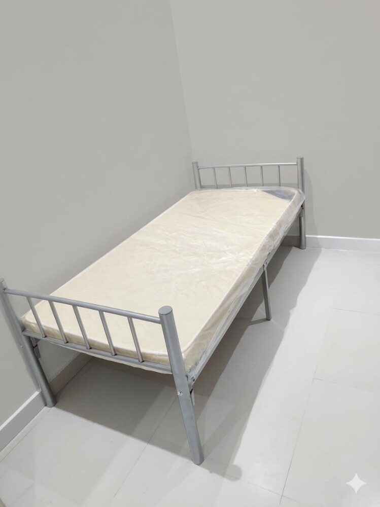 سرير مع فرش - 1