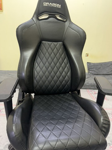 DRAGON WAR GAMING CHAIR - 1