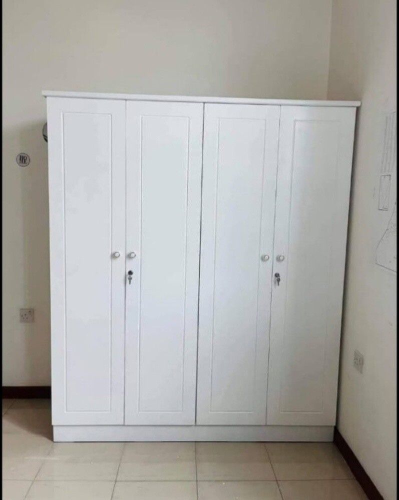 سيارات بستة أبواب وأربعة أبواب وث - 12