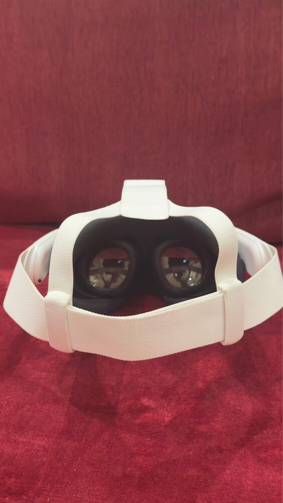 meta quest 3 vr price in negotiable - 3